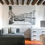 Palazzina San Polo 2151
